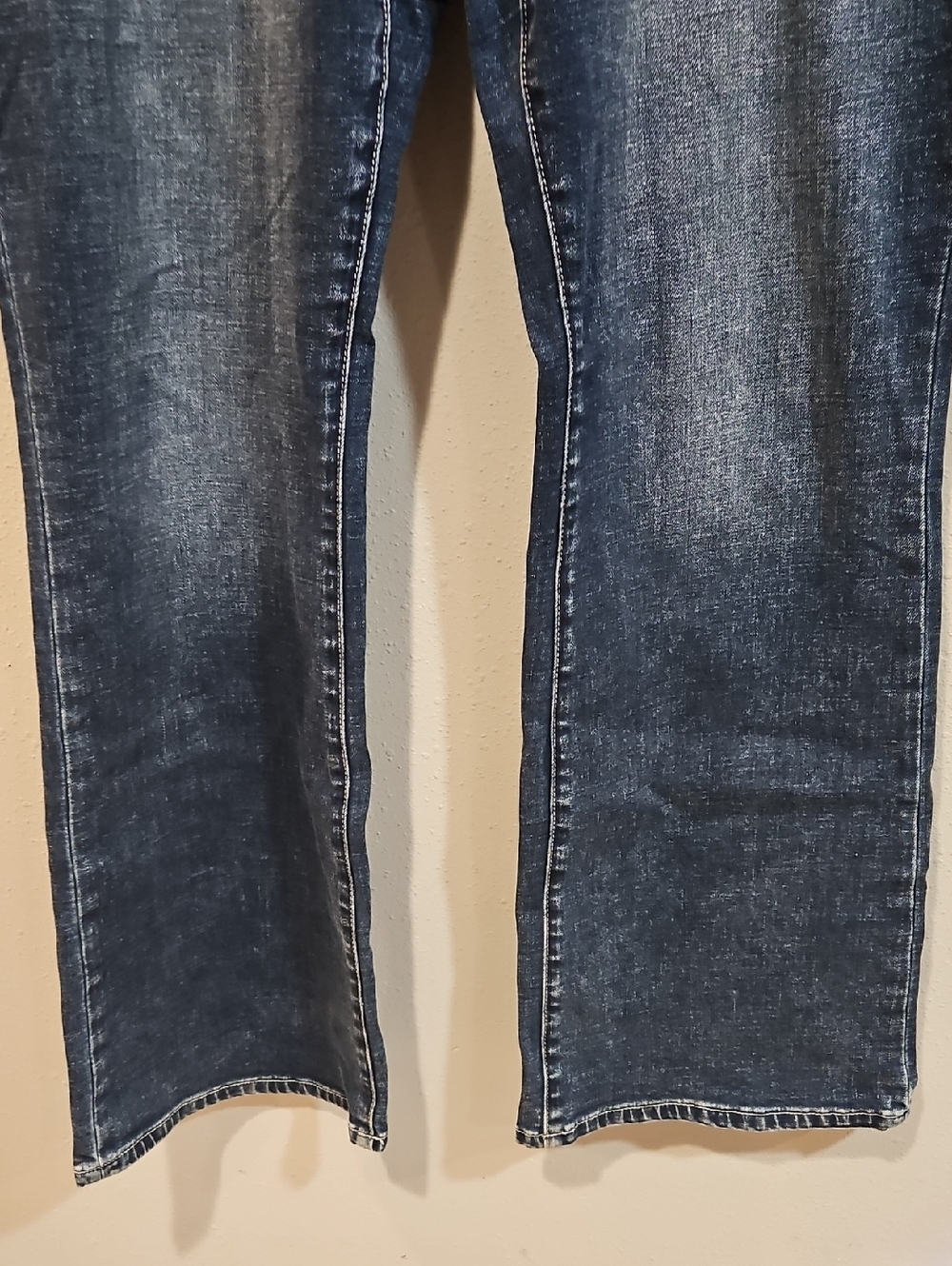 BKE Payton Mid Rise Bootcut - Picture 4 of 8